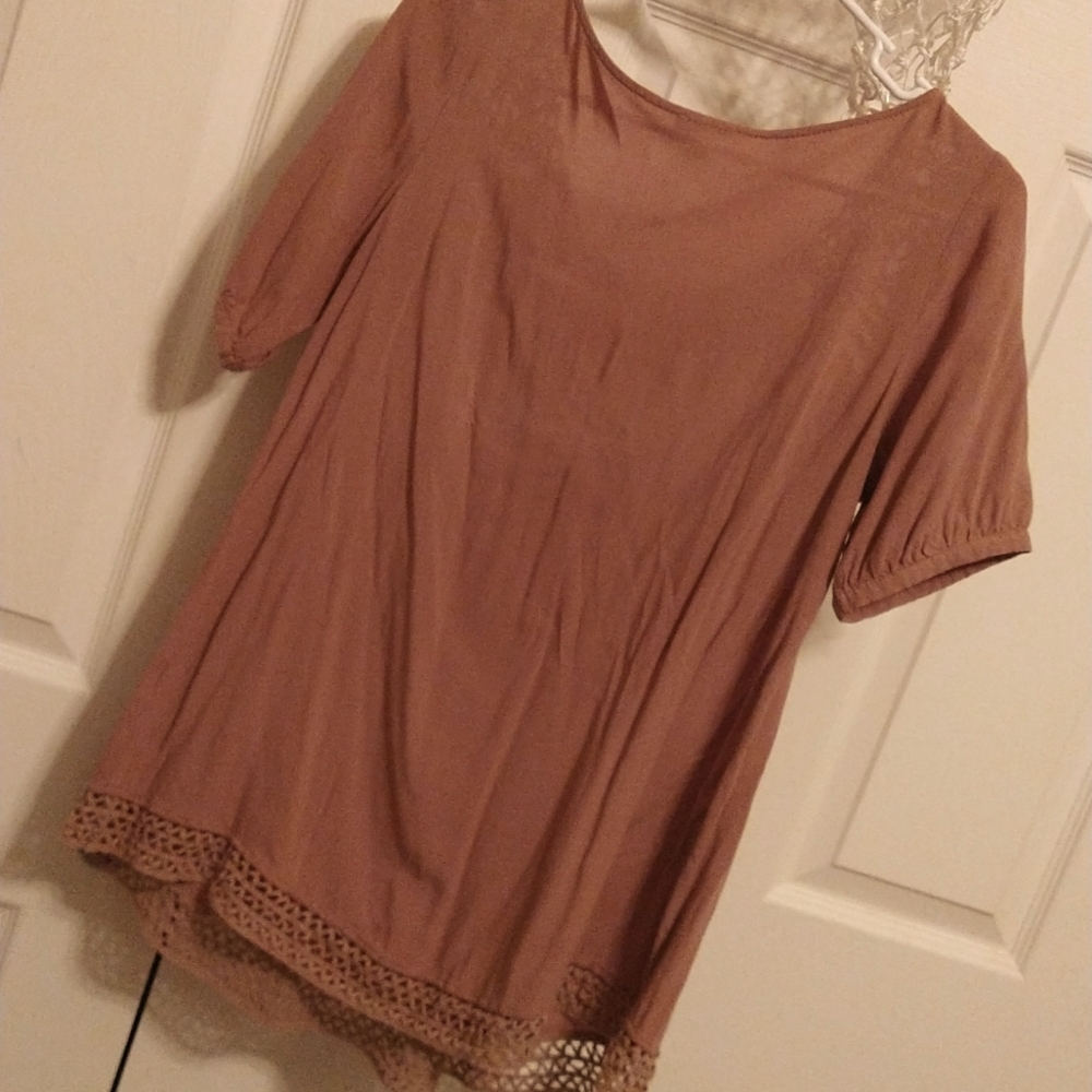 Women's boutique shirt - Picture 6 of 6